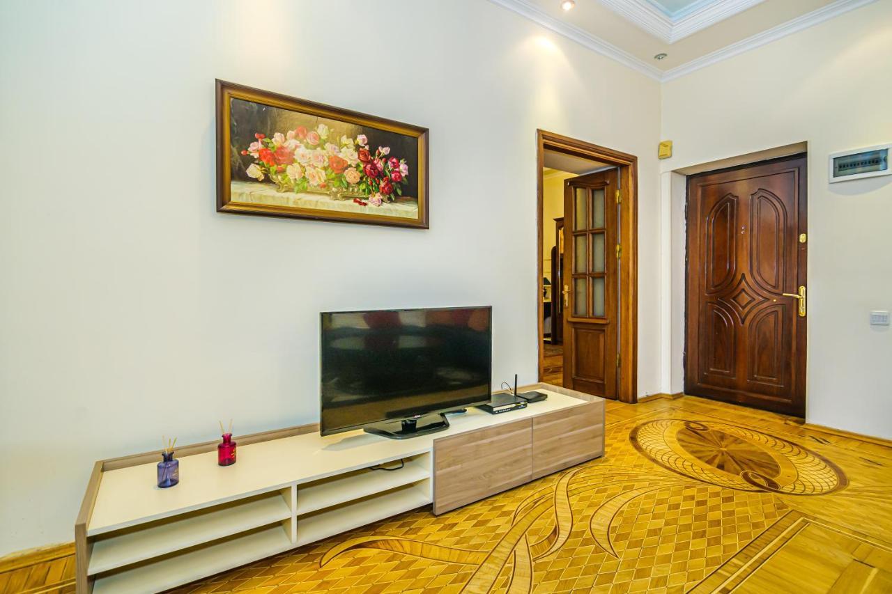 M Estate 4 room  Bakú Exterior foto
