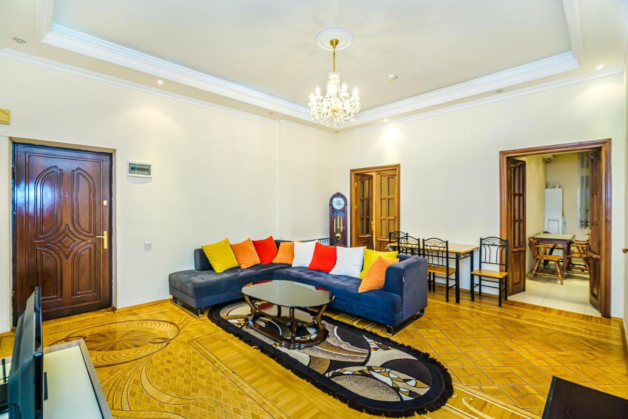 M Estate 4 room  Bakú Exterior foto